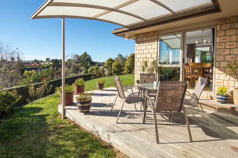 Photo of property in 48 Woodleigh Place, Ohauiti, Tauranga, 3112