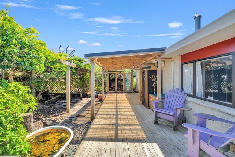 Photo of property in 11 Poutama Place, Tawhero, Whanganui, 4501