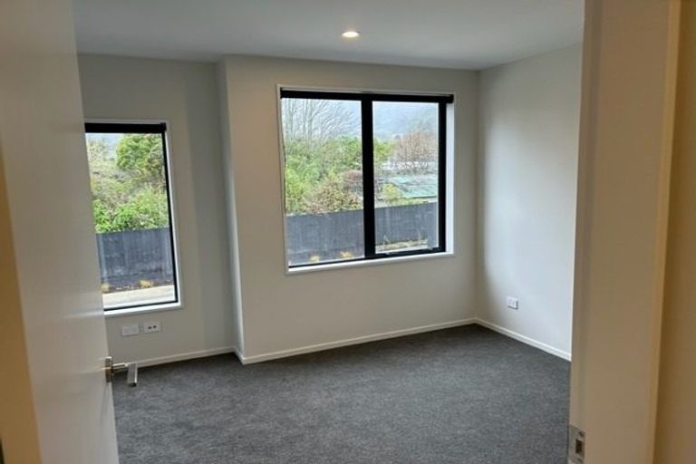Photo of property in 8/28 Raukawa Street, Stokes Valley, Lower Hutt, 5019