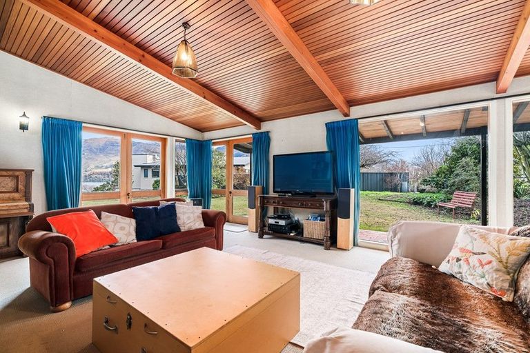 Photo of property in 5 Winders Street, Wanaka, 9305