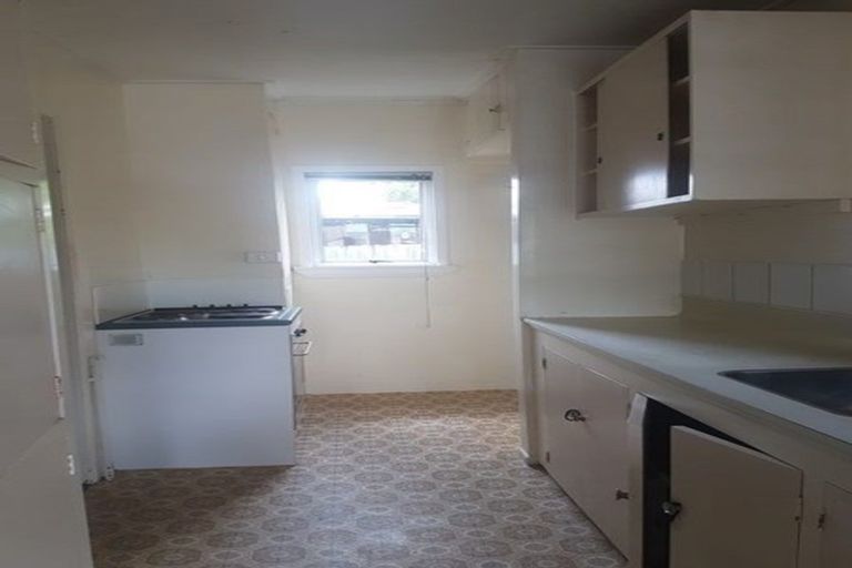 Photo of property in 146 Featherston Street, Palmerston North, 4410