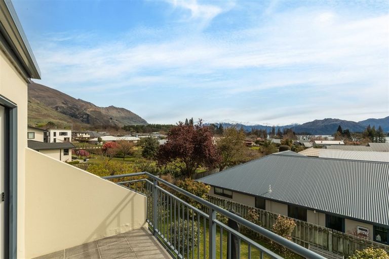 Photo of property in 113 Meadowstone Drive, Wanaka, 9305