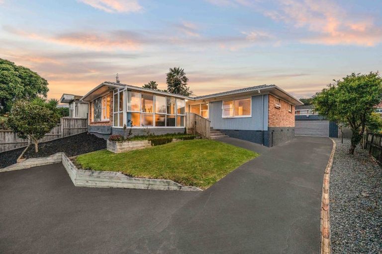Photo of property in 19 Lawrence Crescent, Hillpark, Auckland, 2102