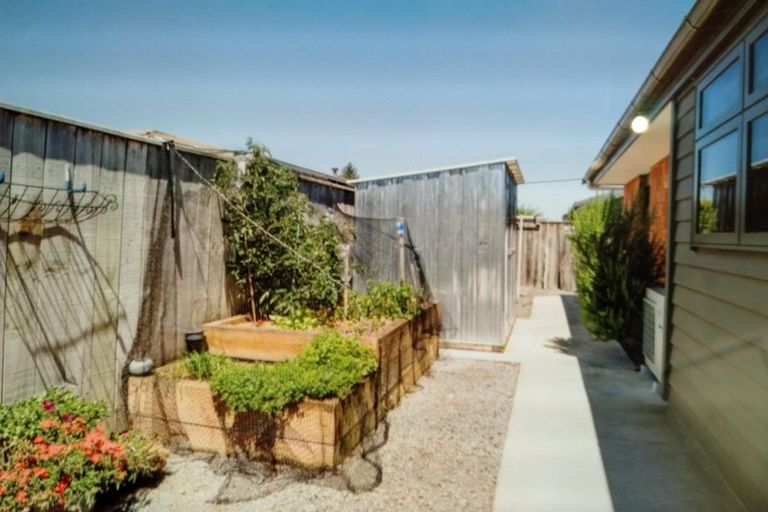 Photo of property in 4b Read Crescent, Clive, 4102