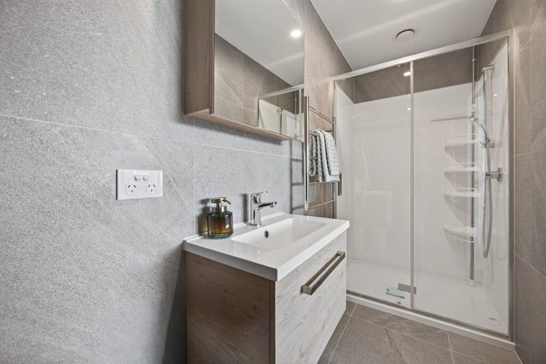 Photo of property in 4/271 Ormiston Road, Flat Bush, Auckland, 2019