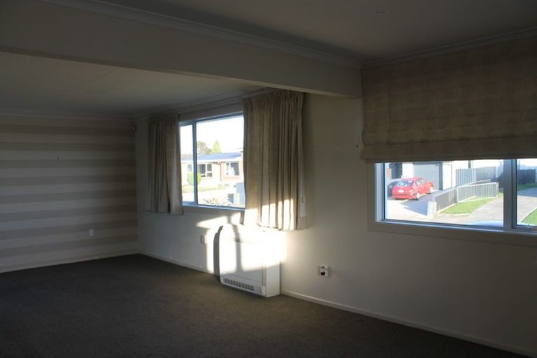 Photo of property in 17 Conway Crescent, Glengarry, Invercargill, 9810