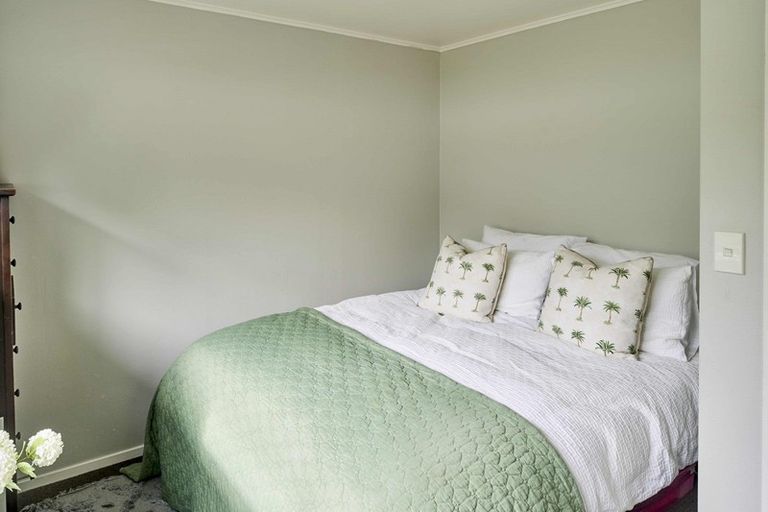 Photo of property in 17 Truro Road, Camborne, Porirua, 5026