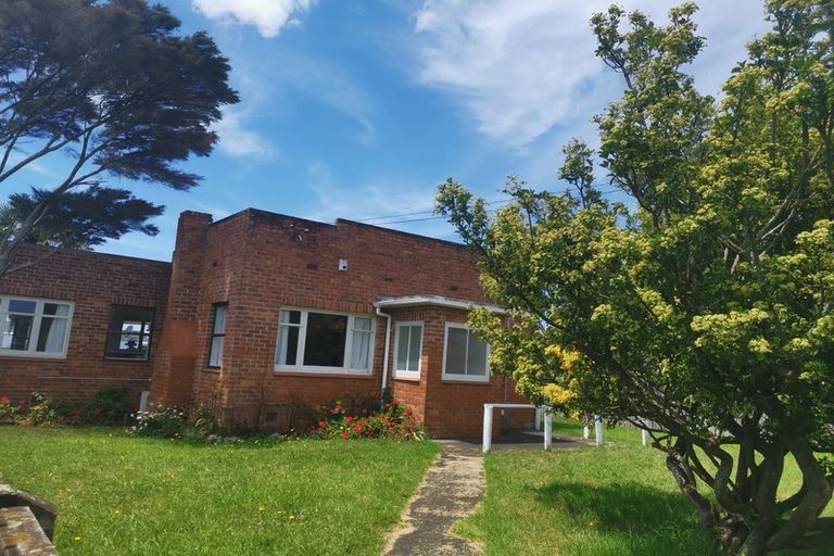 Photo of property in 45 Vine Street, Mangere East, Auckland, 2024