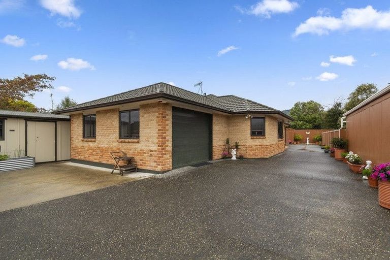 Photo of property in 12a Sheridan Crescent, Trentham, Upper Hutt, 5018