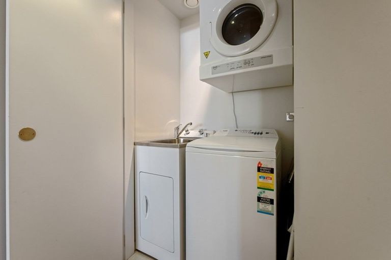 Photo of property in Monument Apartments, 4g/245 Wakefield Street, Te Aro, Wellington, 6011