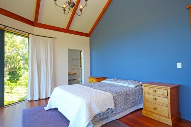 Photo of property in 21 Kauri Drive, Sandspit, Warkworth, 0982