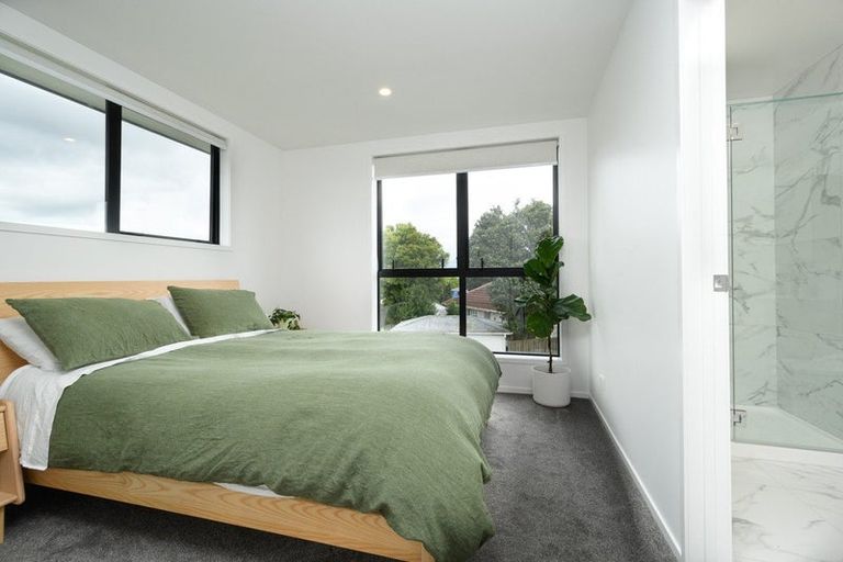 Photo of property in 10/57 Taikata Road, Te Atatu Peninsula, Auckland, 0610