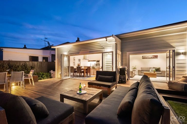 Photo of property in 12 Fitzherbert Street, Alicetown, Lower Hutt, 5010