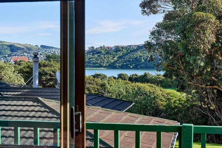 Photo of property in 3 Naver Place, Papakowhai, Porirua, 5024