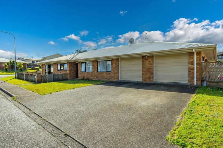 Photo of property in 2 Rata Avenue, Huntly, 3700