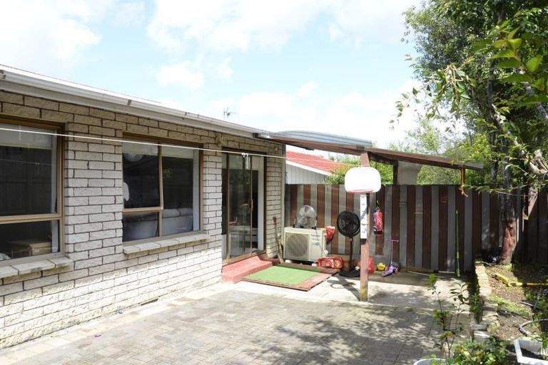 Photo of property in 2/19 Wyllie Road, Papatoetoe, Auckland, 2025