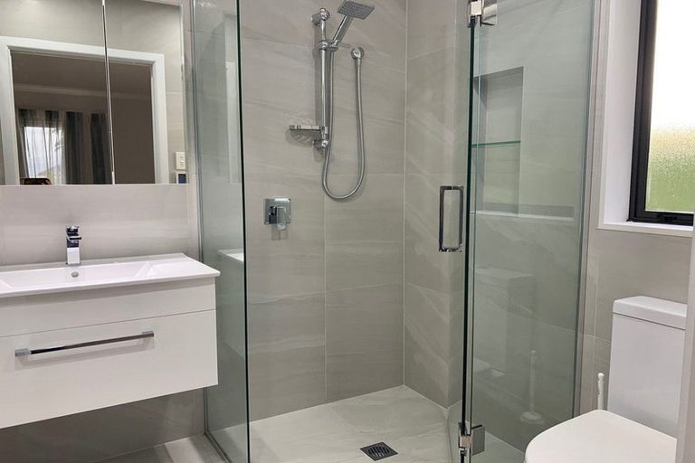 Photo of property in 290 Hill Road, The Gardens, Auckland, 2105