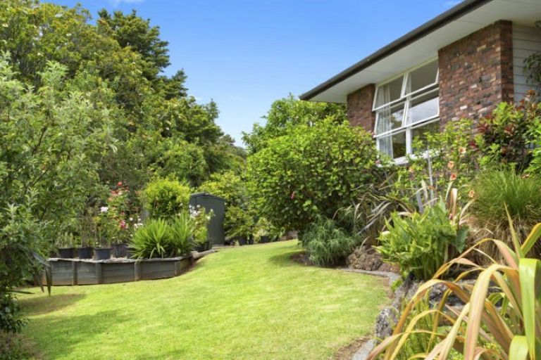 Photo of property in 21 Brooke Road, Red Hill, Papakura, 2110