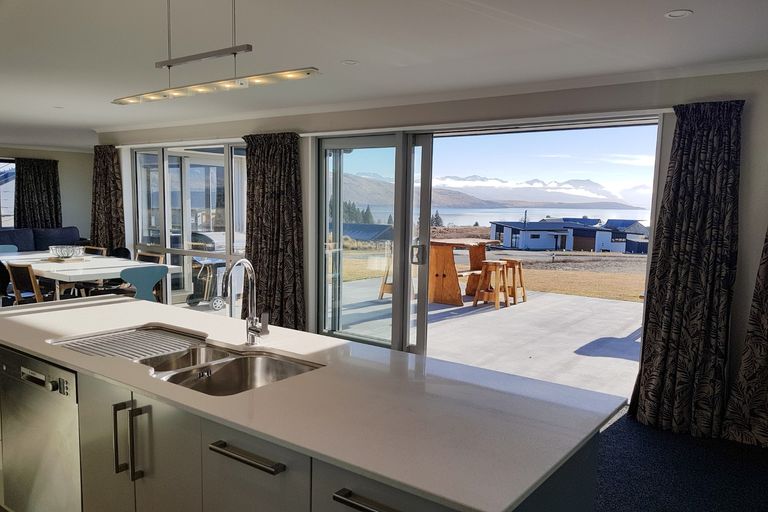 Photo of property in 19 Mistake Drive, Lake Tekapo, 7999