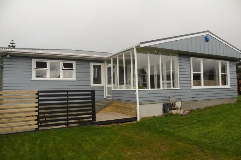 Photo of property in 8 Glen Alton Avenue, Paparangi, Wellington, 6037