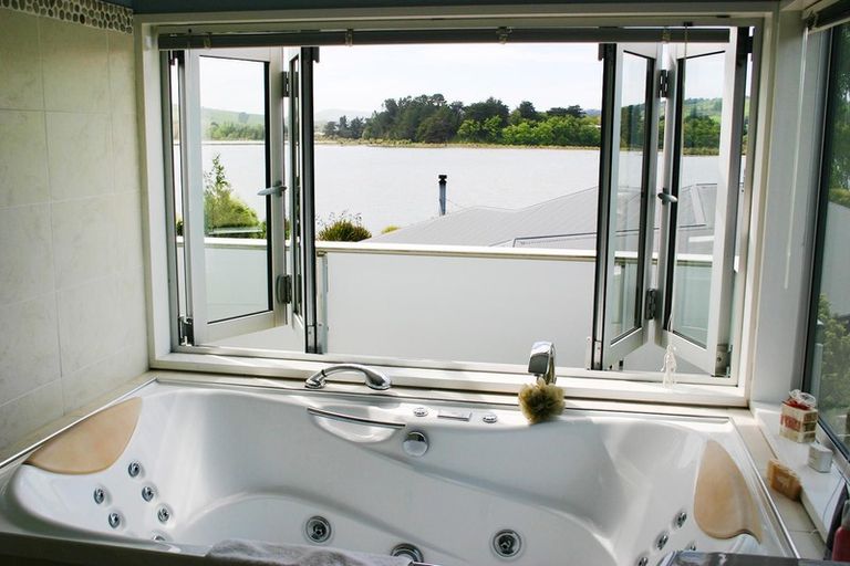 Photo of property in 16 Brown Street, Waikouaiti, 9510