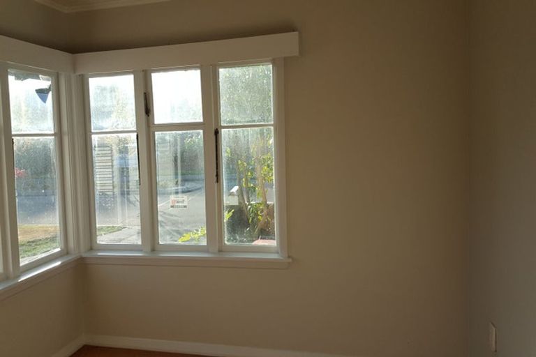 Photo of property in 1 Ludecke Place, Sockburn, Christchurch, 8042