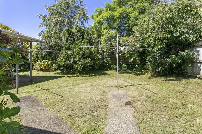 Photo of property in 4/13 Napoleon Avenue, Milford, Auckland, 0620