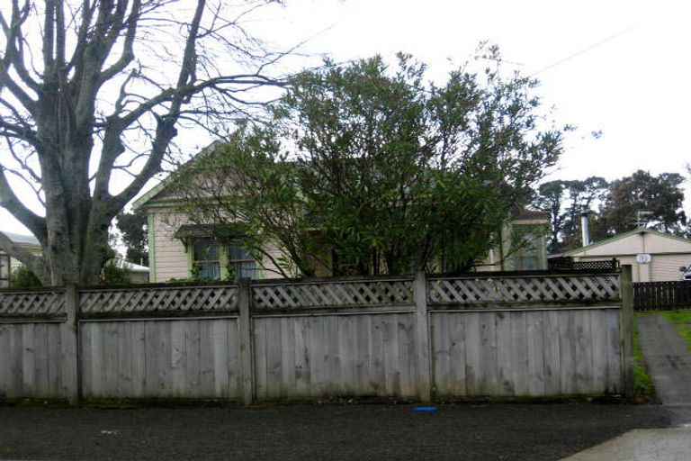 Photo of property in 12 Kent Street, Carterton, 5713