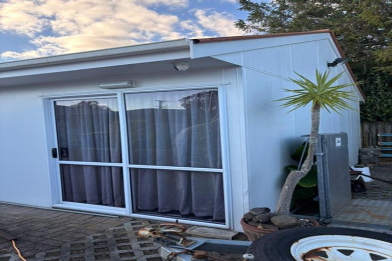 Photo of property in 105 Lincoln Road, Henderson, Auckland, 0610