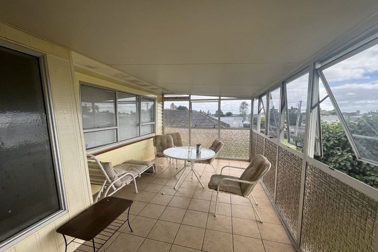 Photo of property in 21 Cameron Street, Papakura, 2110