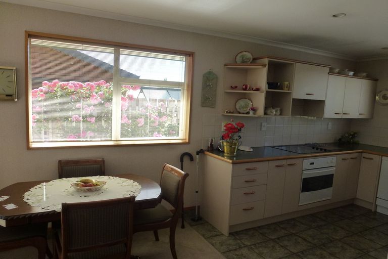 Photo of property in 50c Bantry Street, Alexandra, 9320