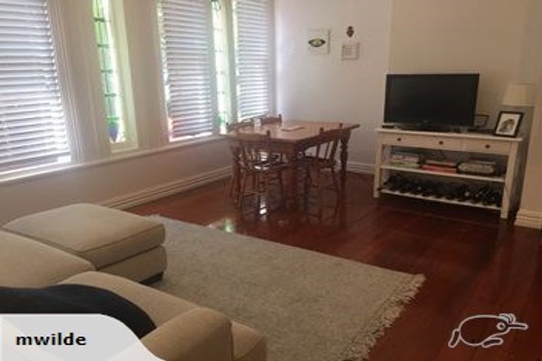 Photo of property in 323b Mount Eden Road, Mount Eden, Auckland, 1024