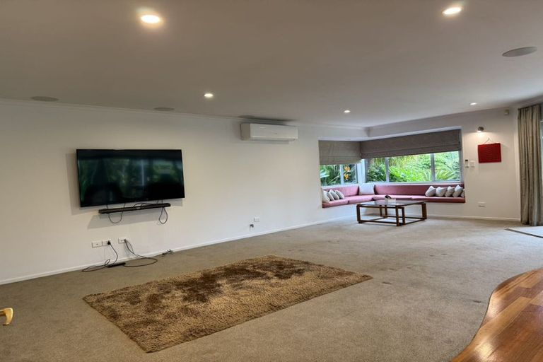 Photo of property in 2 Centaur Close, Albany, Auckland, 0632