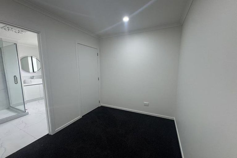 Photo of property in 22 Pickering Crescent, Chedworth, Hamilton, 3210