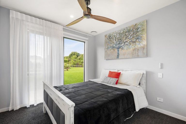 Photo of property in 20 Lancewood Way, Kinloch, Taupo, 3377