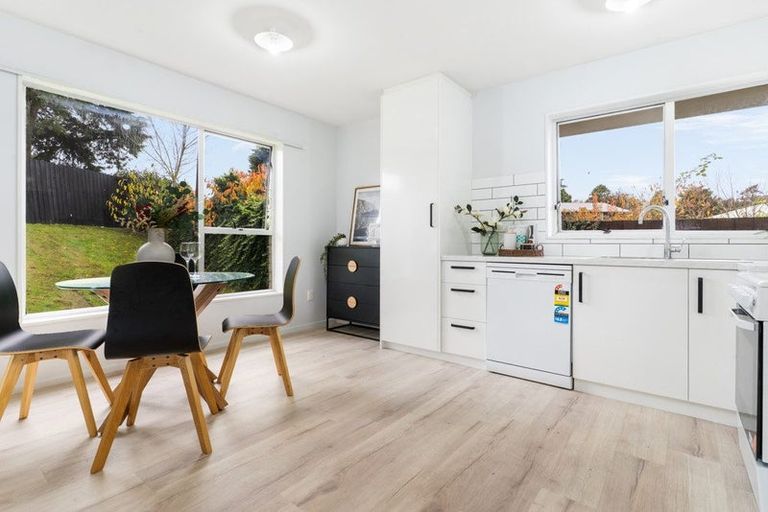 Photo of property in 2/48 Kawau Crescent, Bromley, Christchurch, 8062