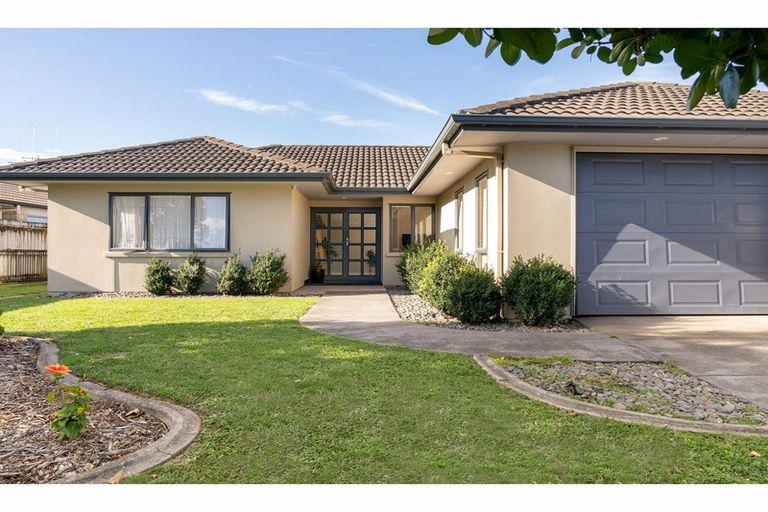 Photo of property in 23 Oriental Parade, Papamoa Beach, Papamoa, 3118