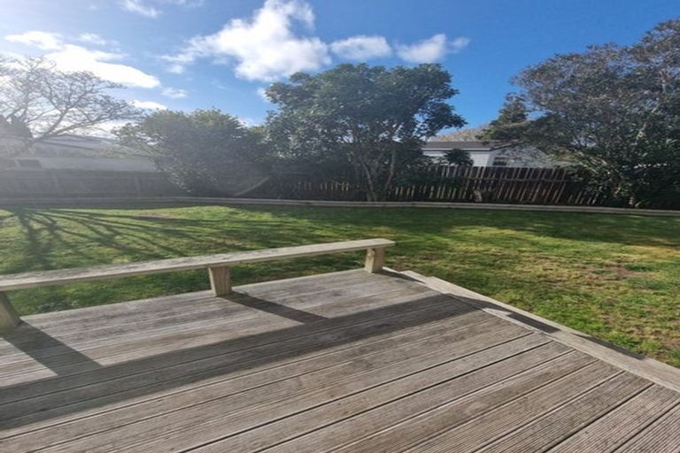 Photo of property in 23 Rewarewa Street, Owhata, Rotorua, 3010