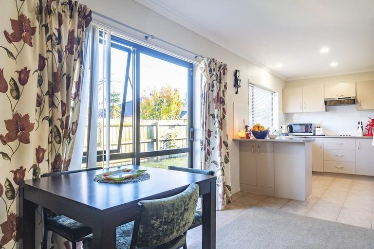 Photo of property in 5 Arawhata Way, Tuakau, 2121