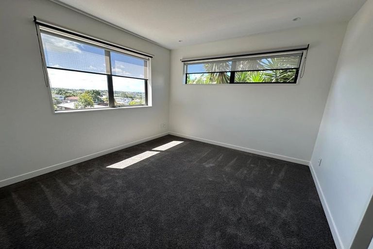 Photo of property in 81b Matipo Road, Mairangi Bay, Auckland, 0630