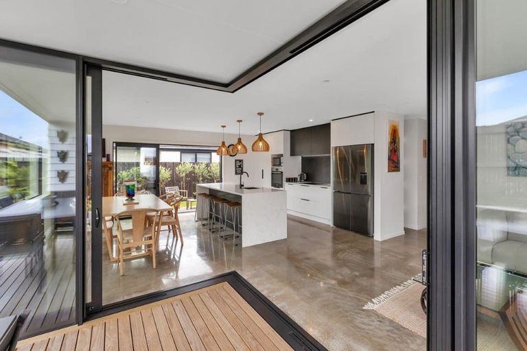 Photo of property in 7 Olney Court, One Tree Point, 0118