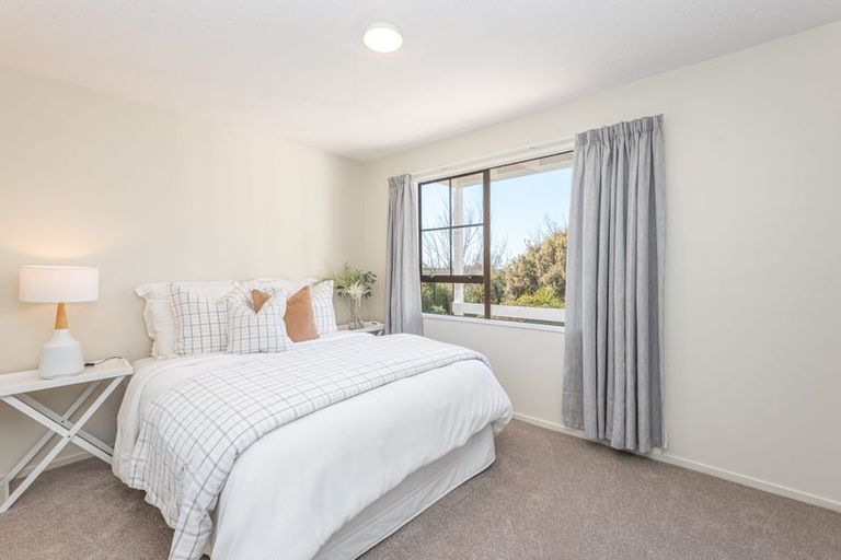 Photo of property in 1 Dalgarven Place, Hillsborough, Christchurch, 8022