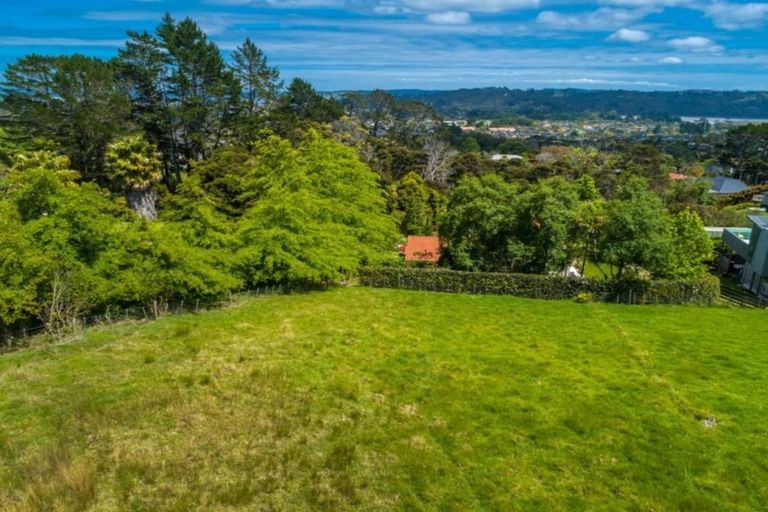 Photo of property in 186 Upper Harbour Drive, Greenhithe, Auckland, 0632
