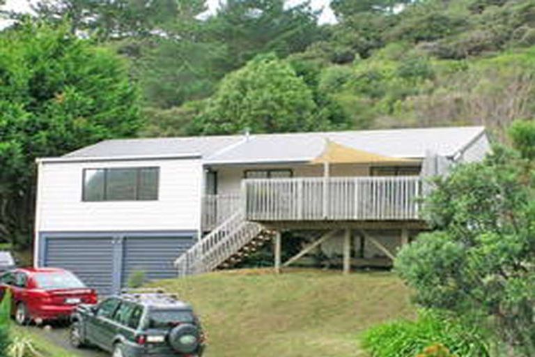 Photo of property in 72 Omapere Street, Whitby, Porirua, 5024