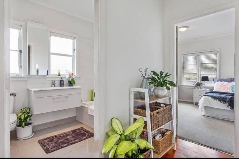 Photo of property in 755 Remuera Road, Remuera, Auckland, 1050