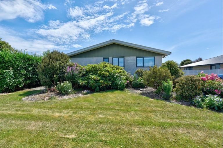 Photo of property in 13a Irving Street, Gore, 9710