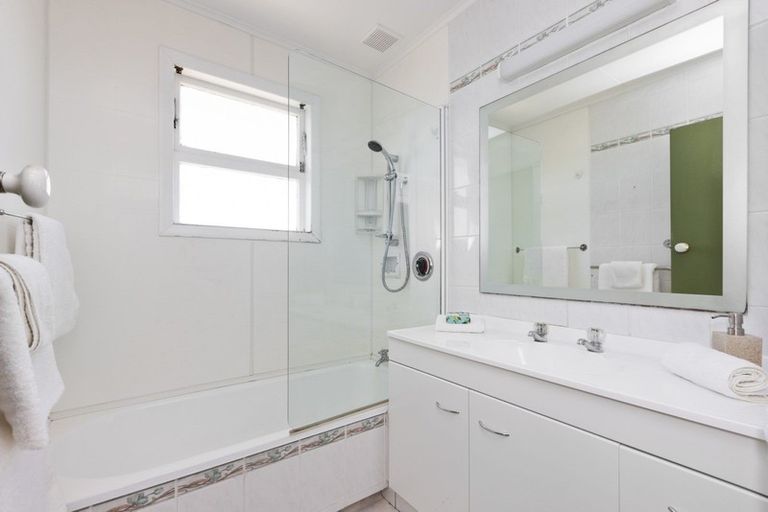 Photo of property in 711 Ballantyne Street, Frimley, Hastings, 4120