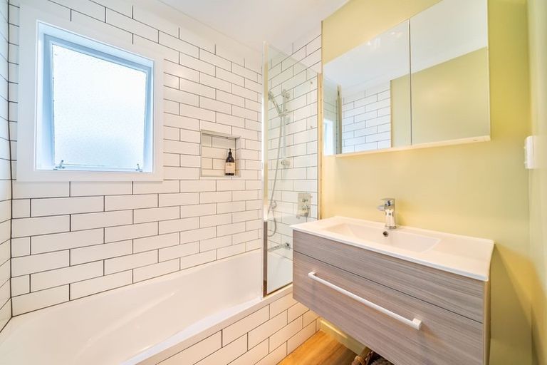 Photo of property in 18 Gear Terrace, Ranui, Porirua, 5024