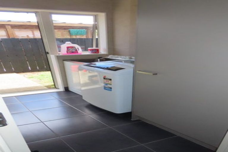 Photo of property in 19 Kelvin Road, Papakura, 2110