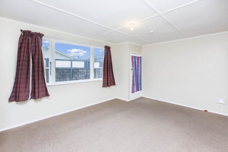 Photo of property in 1033c Fergusson Drive, Clouston Park, Upper Hutt, 5018